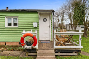 Photo 33- click for photo gallery